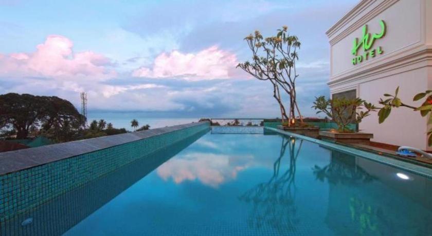 Hw Hotel Padang Exterior foto